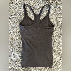 lululemon ebb to the street tank size 4 black